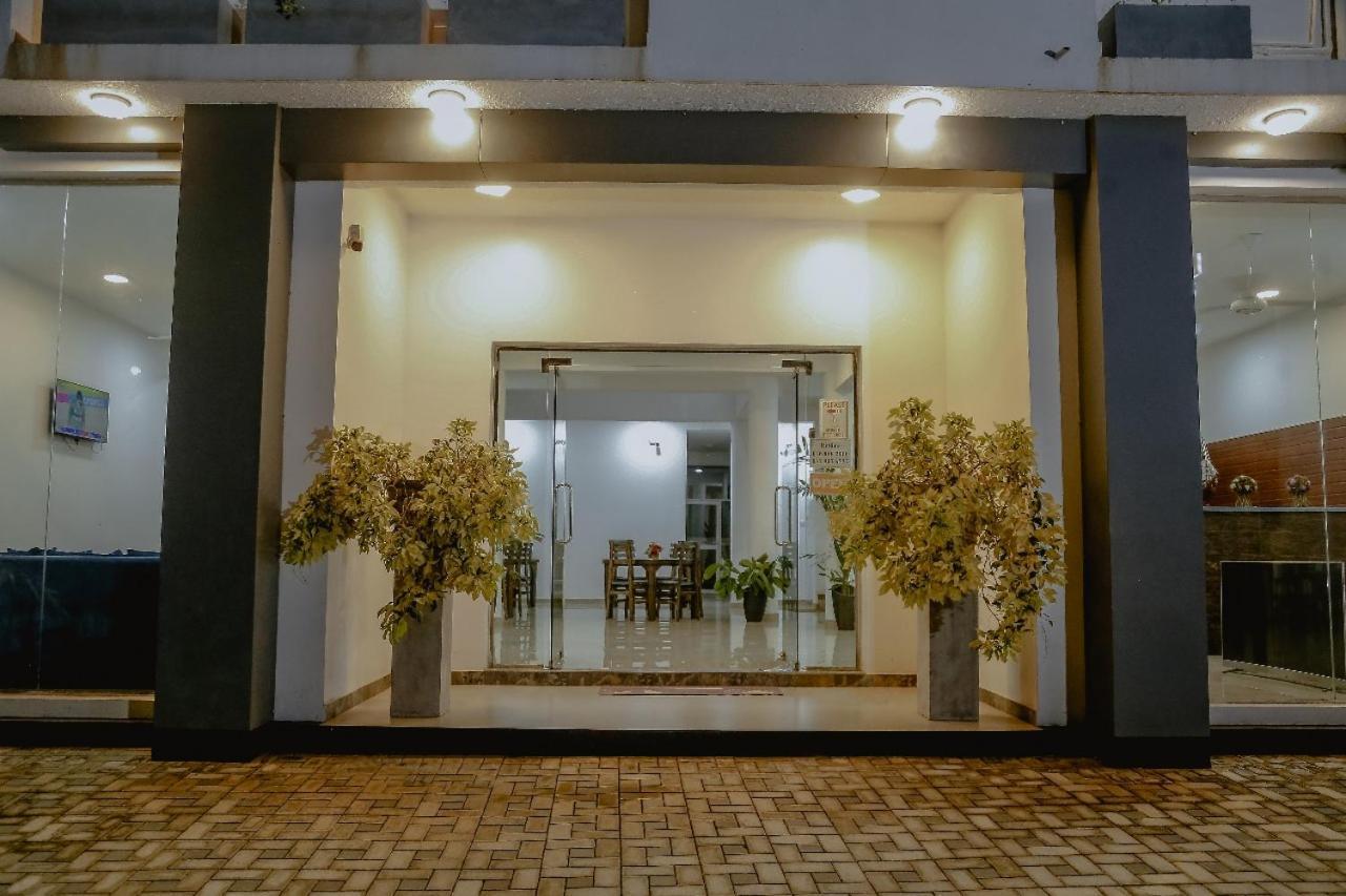 Lucky Transit Hotel - Katunayake Airport Exterior foto