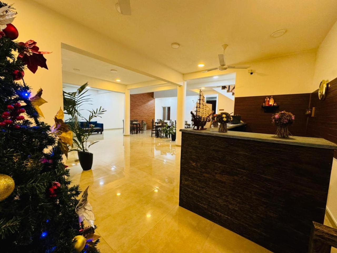 Lucky Transit Hotel - Katunayake Airport Exterior foto